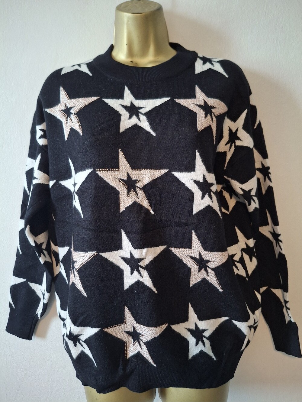 Black and Cream Star Pattern Women's Sweater